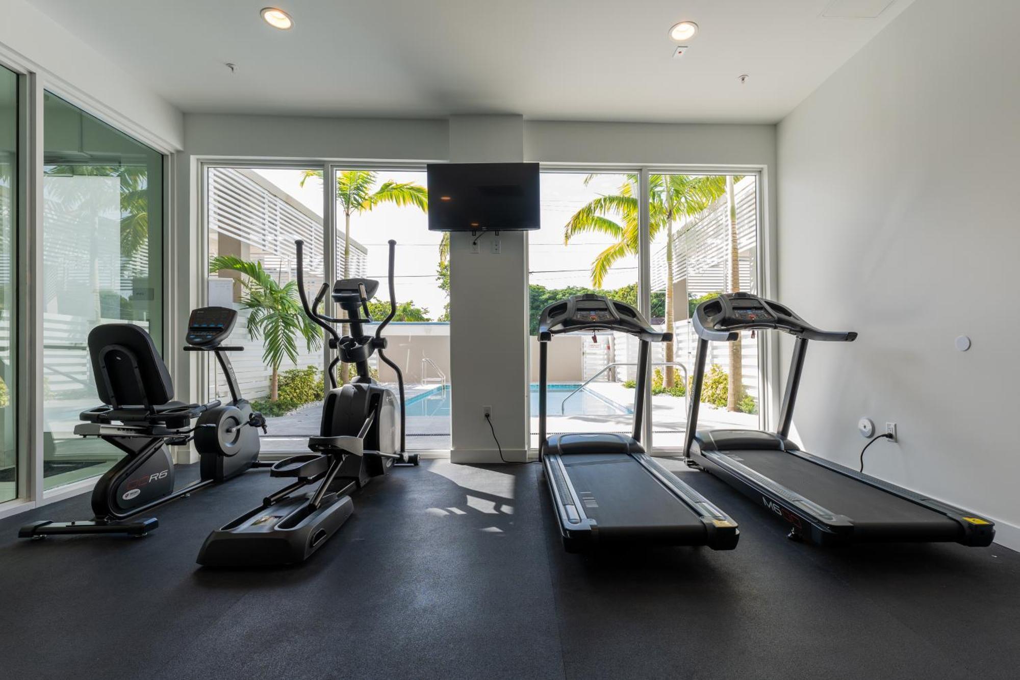Miami Wood Apart Hotel New 2024 - Private Terrace - Free Garage - Beach 5 Min Голлівуд Екстер'єр фото